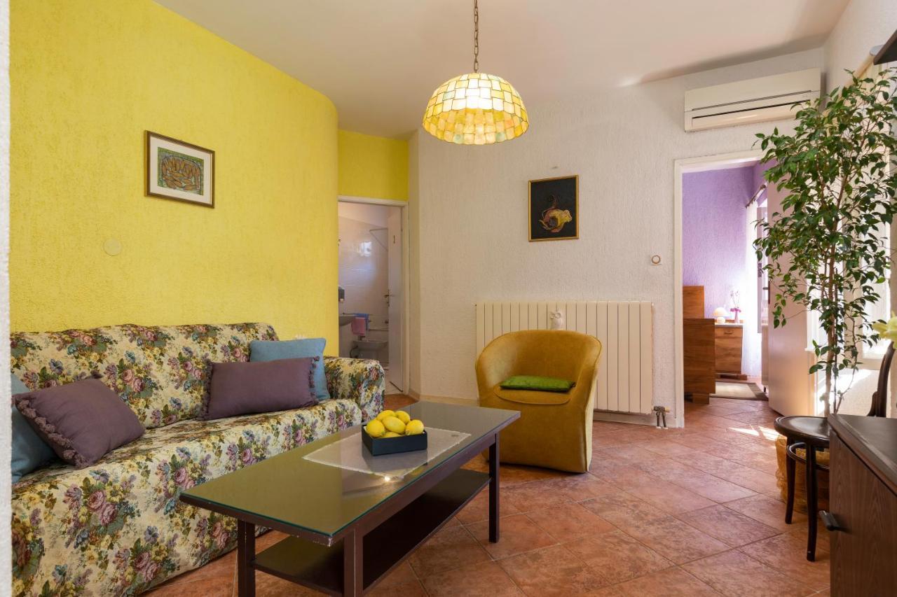 Apartment Below The Stars Rovinj Extérieur photo