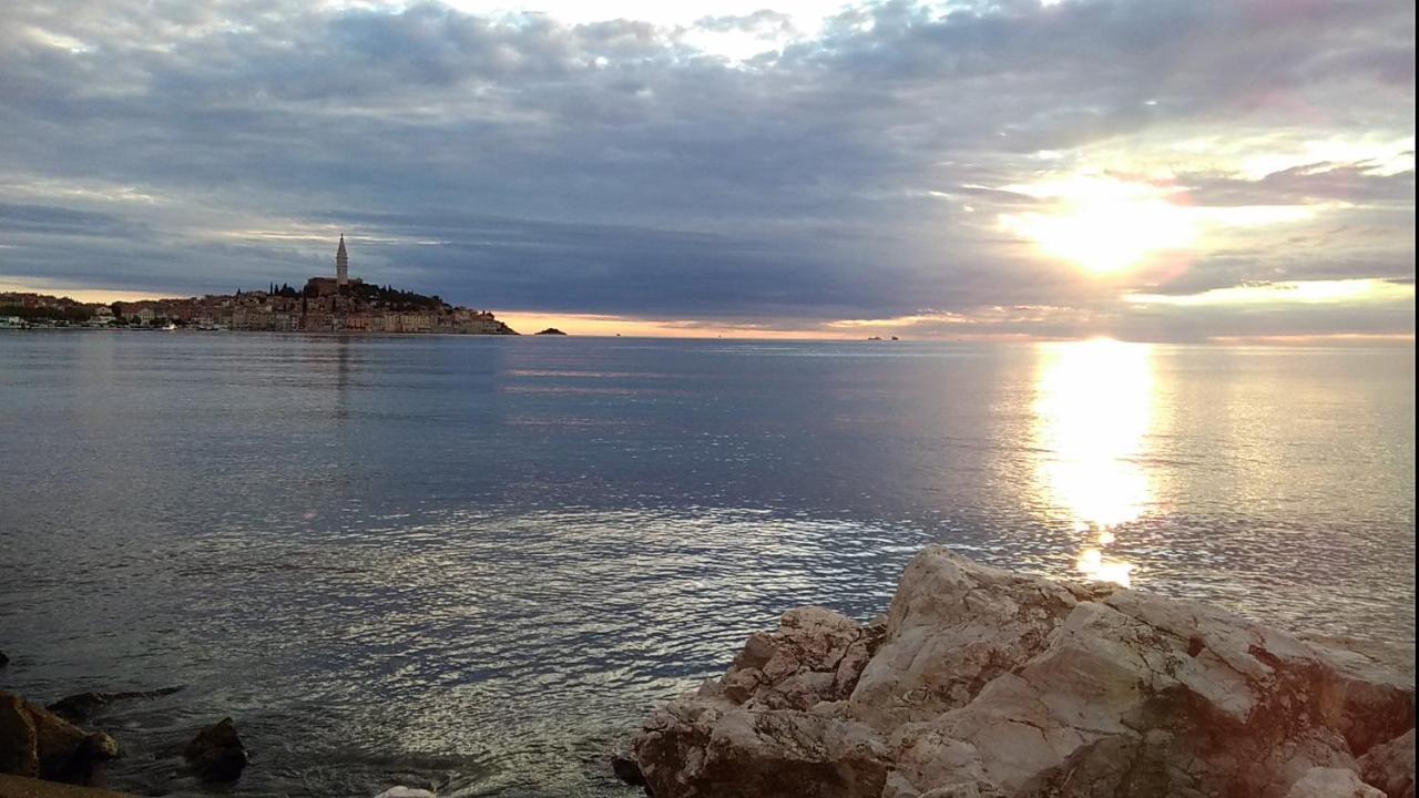 Apartment Below The Stars Rovinj Extérieur photo